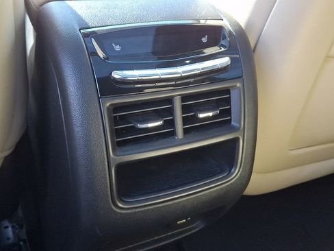 Used 2019 Cadillac XT5 Luxury image 9