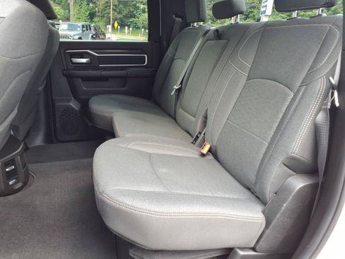 Certified 2025 RAM 2500 Big Horn AWD/4WD image 16