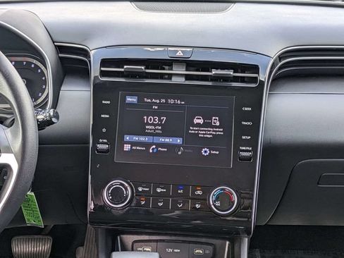 Used 2023 Hyundai Tucson SE AWD/4WD image 18