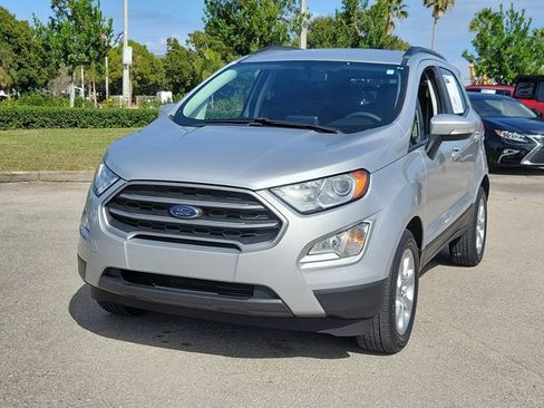 Used 2021 Ford EcoSport SE image 3