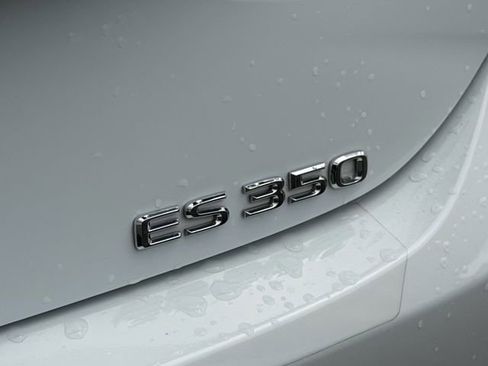 Used 2022 Lexus ES 350 F Sport w/ Accessory Package 2 FWD image 9