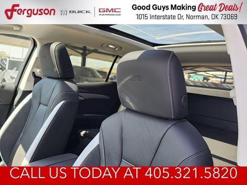 New 2026 Buick Envision Sport Touring AWD/4WD image 17