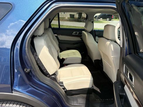 Used 2017 Ford Explorer Platinum AWD/4WD image 29