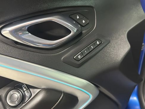 Used 2016 Chevrolet Camaro SS RWD image 23