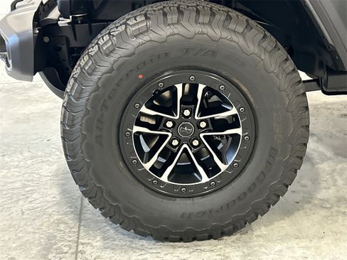 New 2025 Jeep Wrangler Willys image 11