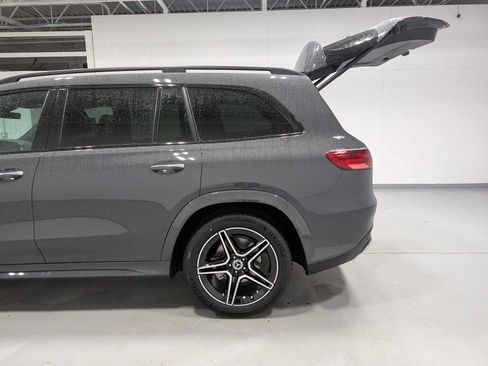 New 2026 Mercedes-Benz GLS 450 4MATIC image 9