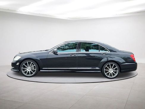 Used 2011 Mercedes-Benz S 550 image 4