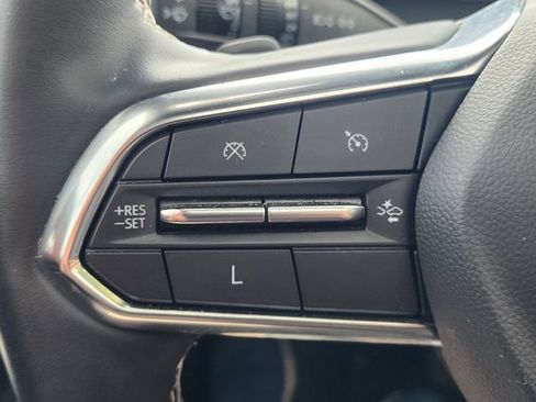 Used 2025 Chevrolet Traverse Z71 w/ LPO, Floor Liner Package AWD/4WD image 32