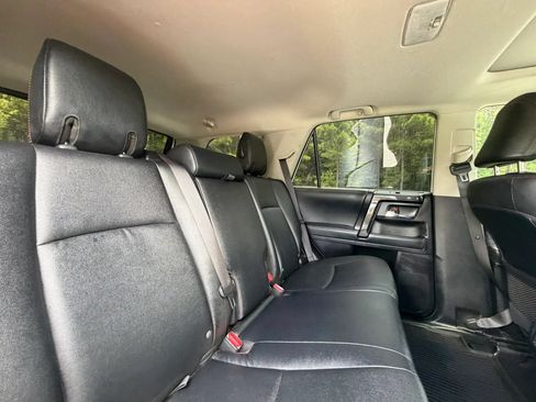 Used 2021 Toyota 4Runner Venture w/ Moonroof Package AWD/4WD image 24