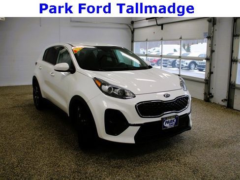 Used 2020 Kia Sportage LX image 8