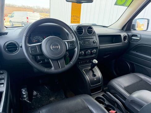 Used 2016 Jeep Patriot Sport w/ Power Value Group AWD/4WD image 14