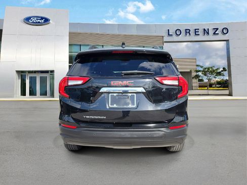 Used 2023 GMC Terrain SLE w/ Driver Convenience Package FWD image 6