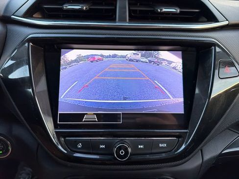 Used 2023 Chevrolet TrailBlazer LT w/ Convenience Package AWD/4WD image 19