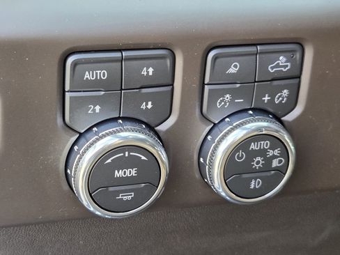 New 2026 GMC Sierra 1500 Denali w/ Denali Reserve Package image 24