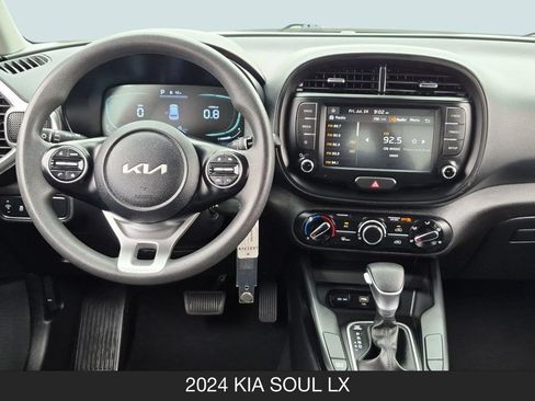 Used 2024 Kia Soul LX w/ Option Group 015 FWD image 13