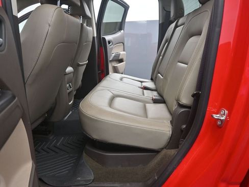 Used 2015 GMC Canyon SLT image 13