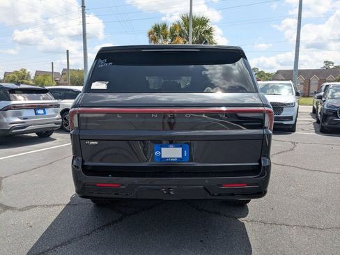 New 2026 Lincoln Navigator Black Label AWD/4WD image 5