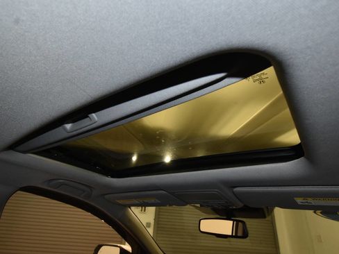 Used 2022 Honda CR-V EX-L image 17