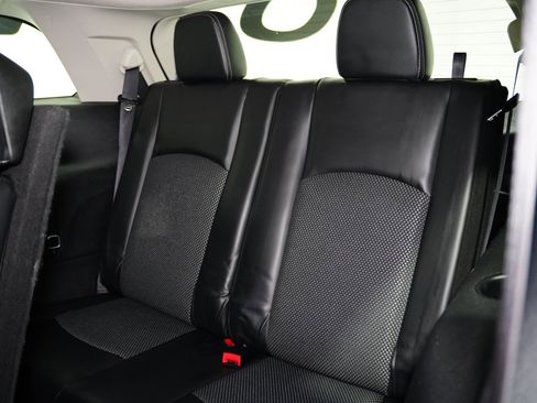 Used 2019 Dodge Journey Crossroad w/ Driver Convenience Group image 19