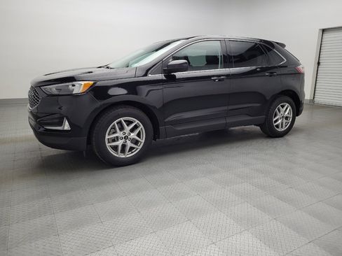Used 2023 Ford Edge SEL w/ Convenience Package image 2