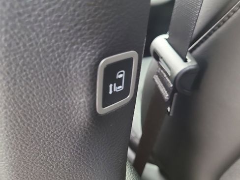 New 2026 Chrysler Voyager LX image 11