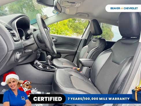 Used 2020 Jeep Compass Latitude image 14