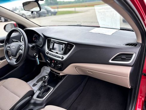 Used 2021 Hyundai Accent SE image 25