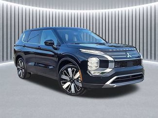 New 2026 Mitsubishi Outlander SE FWD 360° Tour