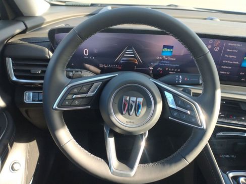 New 2025 Buick Envision Preferred image 23