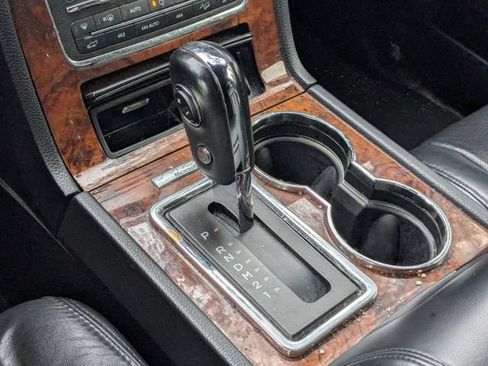Used 2015 Lincoln Navigator 4WD image 18