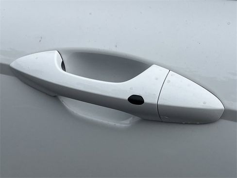 New 2026 Hyundai Kona SE image 25