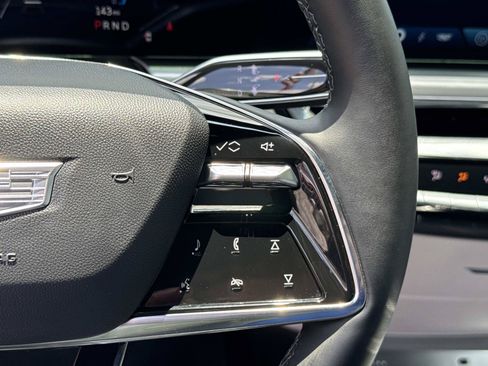 Certified 2025 Cadillac Lyriq Luxury RWD image 18