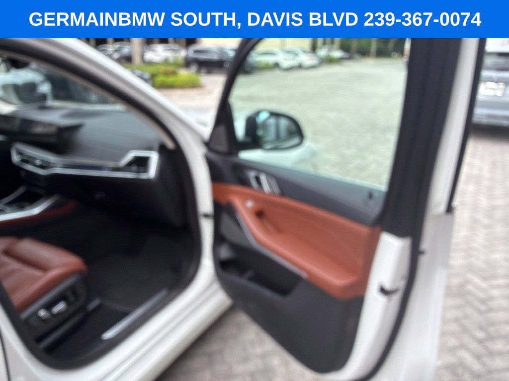 Certified 2024 BMW X7 xDrive40i w/ Executive Package AWD/4WD image 22