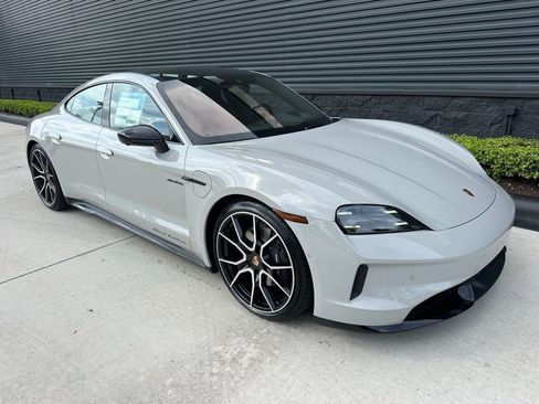Used 2026 Porsche Taycan image 11