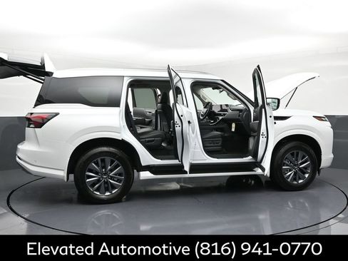 Certified 2026 INFINITI QX80 Pure w/ Cargo Package AWD/4WD image 38