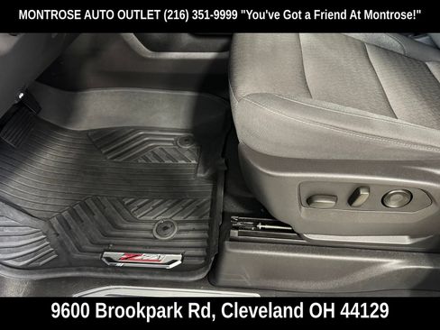 Used 2024 Chevrolet Silverado 1500 LT Trail Boss AWD/4WD image 18