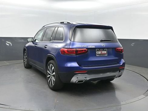 Used 2020 Mercedes-Benz GLB 250 w/ Premium Package image 3