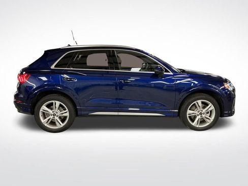 Certified 2024 Audi Q3 2.0T Premium Plus image 6
