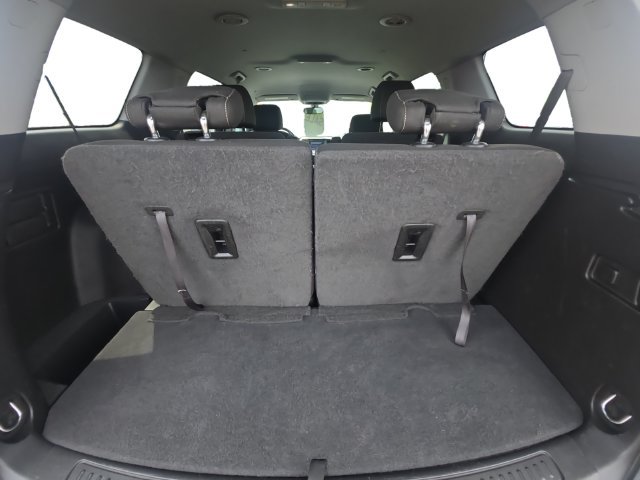 Used 2020 GMC Acadia SLE w/ Driver Convenience Package FWD image 13