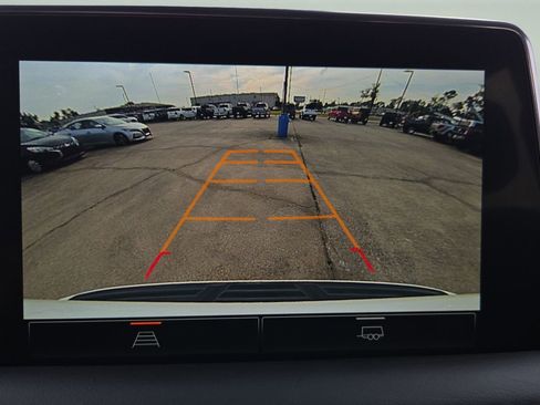 Used 2023 GMC Yukon SLT image 36