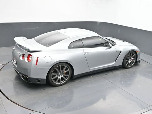 Used 2012 Nissan GT-R Premium AWD/4WD image 36