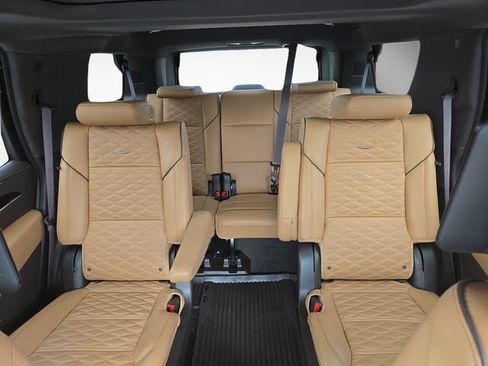 Certified 2024 Cadillac Escalade Sport w/ Touring Package AWD/4WD image 38