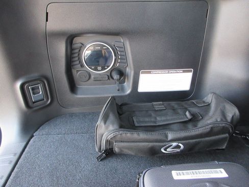 Used 2026 Lexus GX 550 AWD/4WD image 57