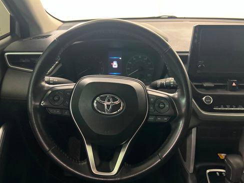 Used 2023 Toyota Corolla Cross LE w/ Moonroof Package FWD image 13
