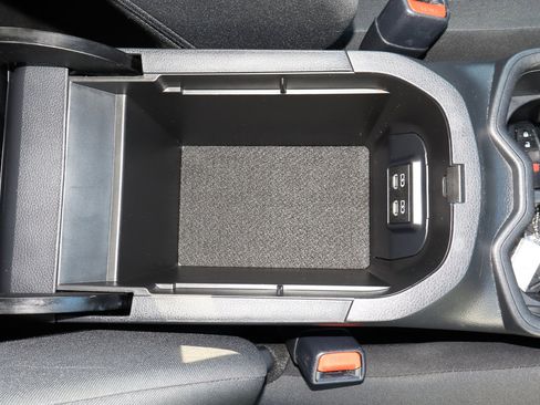 Used 2024 Toyota RAV4 XLE image 23