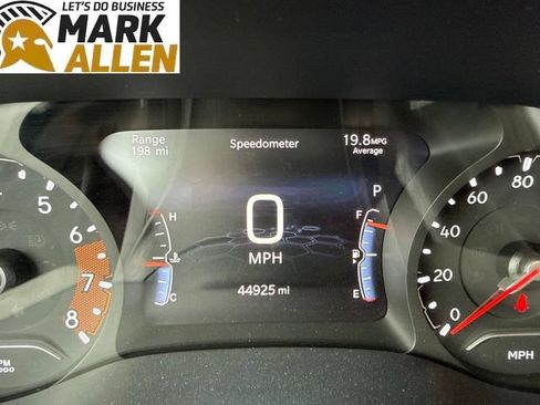 Used 2025 Jeep Compass Limited AWD/4WD image 8