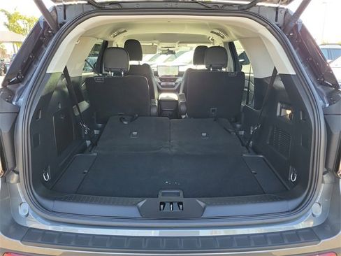 Used 2025 Ford Explorer Active image 22