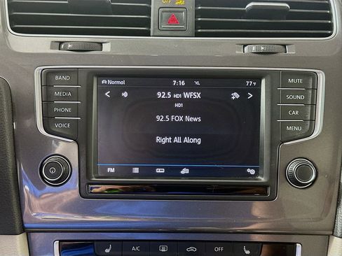 Used 2017 Volkswagen Golf Alltrack S AWD/4WD image 17