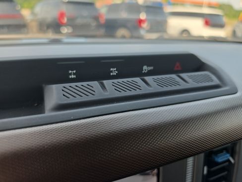 Used 2023 Ford Bronco Outer Banks AWD/4WD image 31