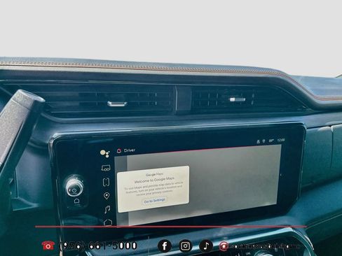 Used 2025 GMC Sierra 2500 AT4 w/ AT4 Premium Plus Package AWD/4WD image 18